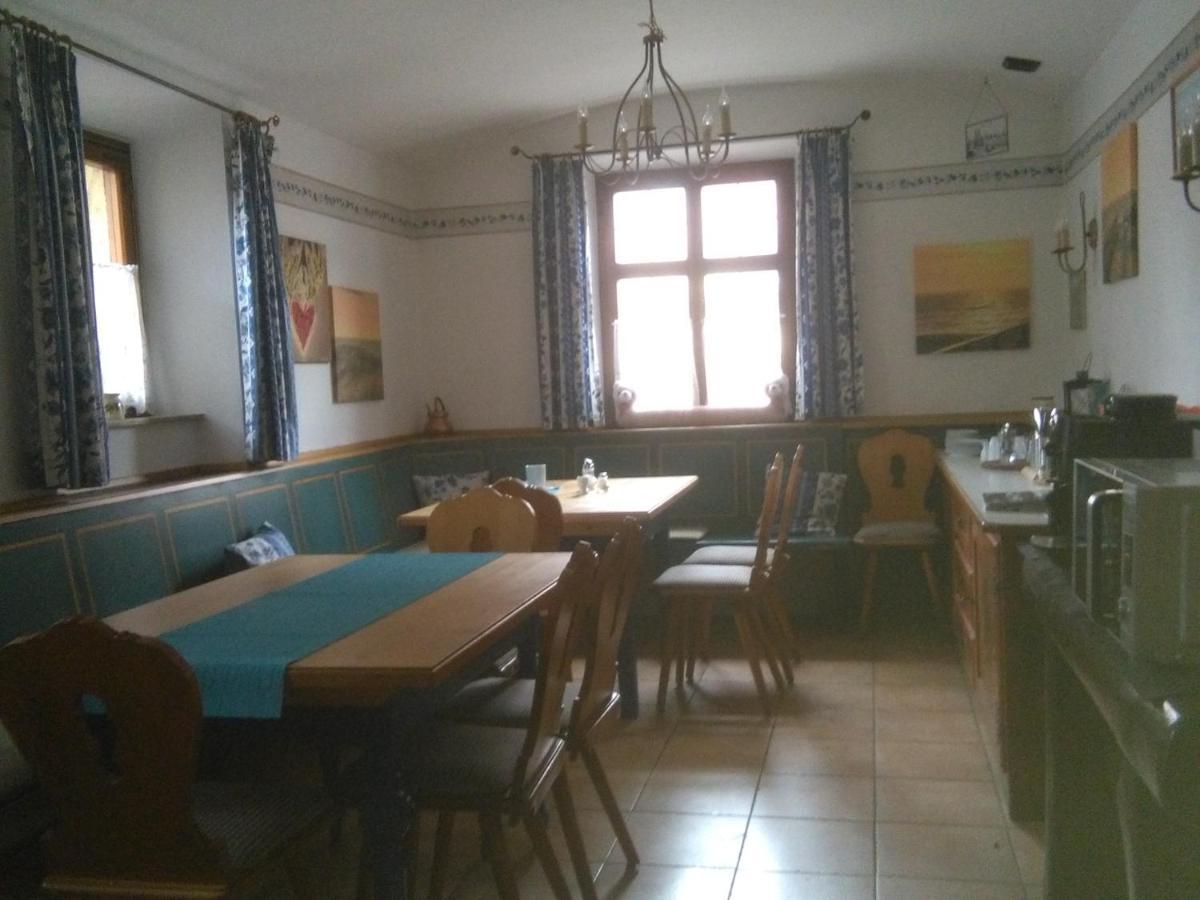 Alte Poststation Goldener Hirsch Hotel Emskirchen ภายนอก รูปภาพ